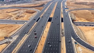 النقل تنفق أكثر من 58 مليار جنيه لتطوير 16 طريقًا بالمحافظات