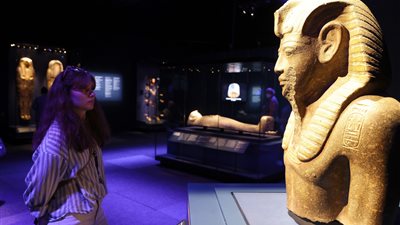 ⁠بيع 35 ألف تذكرة.. السياحة ⁠تفتتح معرض رمسيس وذهب الفراعنة بألمانيا | صور
