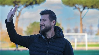 ديميتري لوبوف مديرًا فنيًّا لفريق سيدات الأهلي لمدة 3 سنوات