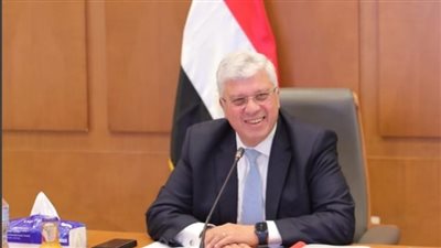 وزير التعليم العالي: الجامعات أطلقت 535 قافلة طبية لخدمة المواطنين