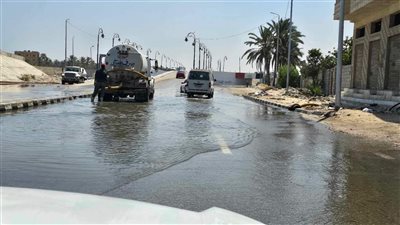 تعطل محطة الصرف الصحي بالعريش يتسبب في غرق الشوارع 