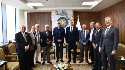 بتكلفة 3 مليارات دولار.. البترول: مشروع مجمع إنتاج السولار بأسيوط سيقلل 40% من استيراده