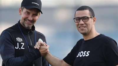 مدرب الرجاء يعتذر لرئيس النادي بعد التسبب في اعتقاله بألمانيا