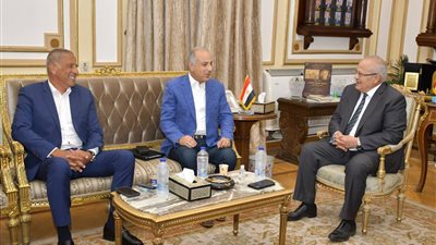 توقيع بروتوكول تعاون بين كليتي طب جامعتي القاهرة وباديا في مجال تدريب الطلاب