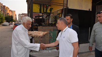 محافظ الإسماعيلية يتفقد عددًا من المخابز البلدية: لمتابعة تقديم الخدمة وليس لتصيد الأخطاء 