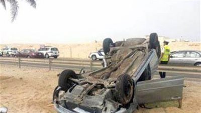 إصابة 6 أشخاص في انقلاب سيارتين بالبحيرة