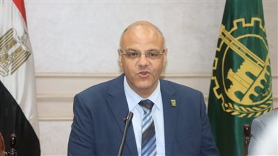 محافظ القليوبية يوجه بالتوسع في فتح عيادات مسائية لمرضى التأمين الصحي بحميات ورمد بنها