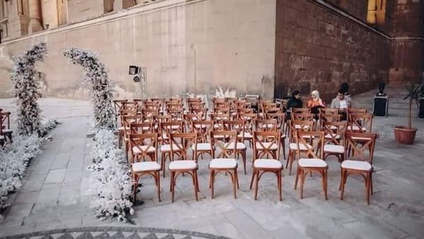 الصور المتداولة لإقامة