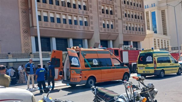 حريق محدود  بمجمع