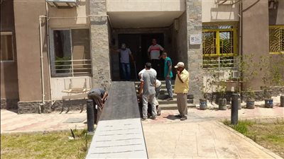 رامب معاقين وجهاز عروسة.. حملة إزالة إشغالات بالعاشر من رمضان تثير الجدل