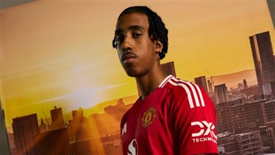 رسميًا.. مانشستر يونايتد يعلن ضم ليني يورو من ليل الفرنسي