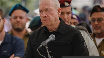 بعد ضرب تل أبيب.. جالانت: سنحاسب كل من يمس أمن إسرائيل
