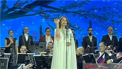 ماجدة الرومي تشيد بالعلمين: كانت أرض ملغمة.. ورجالكم حولوها لبلد جميلة