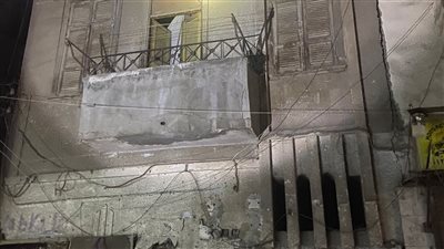 انهيار منزل قديم من 3 طوابق غير مأهول بالسكان في طنطا