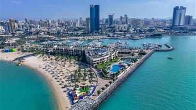 حالة الطقس اليوم في الكويت.. شديد الحرارة والموج يعلو أحيانًا