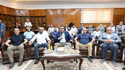 وزير الإسكان يصدر حزمة تكليفات لرؤساء أجهزة المدن.. أبرزها طرح أراضٍ للأفراد والمستثمرين 