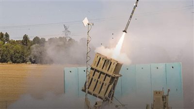 تضرر مصنع في إسرائيل بعد قصفه بصواريخ من لبنان