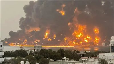 قصف اليمن| وزير الدفاع الإسرائيلي يهدد.. والحوثي: سنواصل مهاجمة تل أبيب دعمًا لغزة