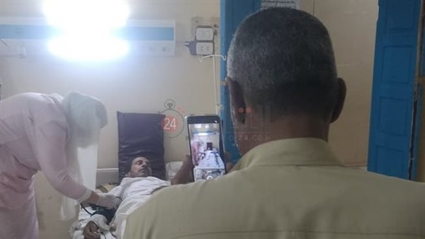 العم جلال يعاني داخل