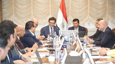 وزير الثقافة يلتقي وزير الشباب والرياضة لبحث أطر التعاون المشترك
