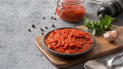 للكبسة والمندي.. طريقة عمل سلطة الدقوس