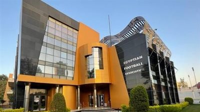 اتحاد الكرة ينفي وصول خطابات رسمية من رابطة الأندية لـ تعيين طاقم حكام أجنبي لمباراة القمة 