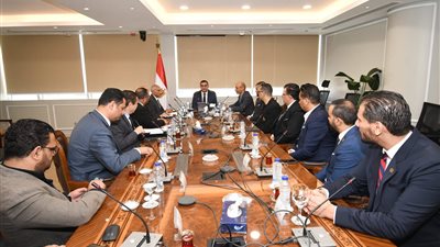 وزير الإسكان يجتمع بمطوري القاهرة الجديدة والعاصمة لبحث مطالبهم