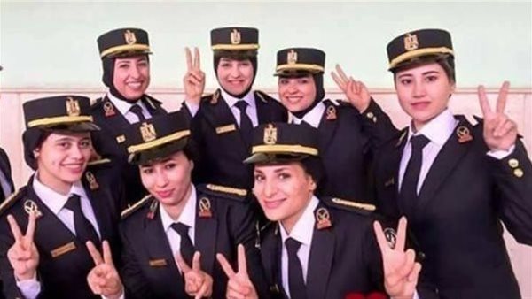 التقديم على كلية