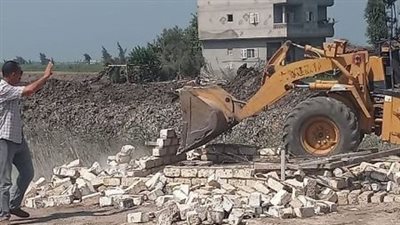 إزالة 13 حالة تعدٍ على الزراعات وأملاك الدولة ضمن الموجة 23 بالشرقية
