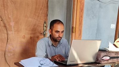 ناقش الدكتوراة وسط ركام غزة.. الشاب الفلسطيني أنس القانوع: أثبتنا للاحتلال أننا لسنا حيوانات بشرية