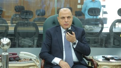 محافظ كفر الشيخ: نتابع حالة الشاطئ بمصيف بلطيم ونشر فرق إنقاذ لمتابعة التغيرات المناخية