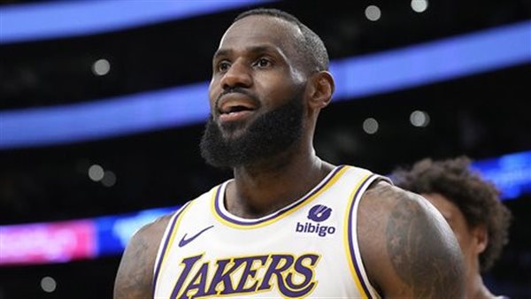 ليبرون جيمس