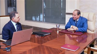 الرئيس السيسي يجتمع مع اللواء محمود توفيق وزير الداخلية | فيديو