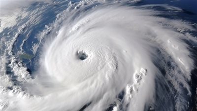 إعصار هيلين يضرب ساحل خليج فلوريدا بالولايات المتحدة اليوم 