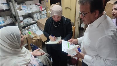 وزير الصحة يوجه بوضع خطة عاجلة لحل مشكلة التزاحم بمستشفى أم المصريين
