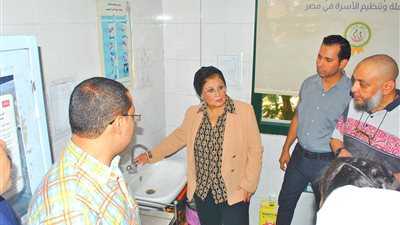 نائبة وزير الصحة تنصح السيدات بأهمية المشورة الأسرية والمباعدة بين الحمل والآخر