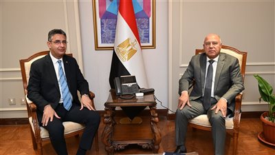 وزيرا النقل والتموين يبحثان التعاون المشترك لتيسير وتداول وتوزيع الأقماح والسلع الغذائية