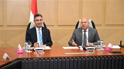 وزير الصناعة: نخطط لإنشاء أول مصنع للحاويات في مصر مع شركة محلية