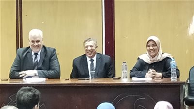 تعليم البحيرة يناقش استعدادات امتحانات الدور الثاني والعام الدراسي الجديد