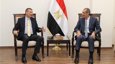 وزيرا الاتصالات والزراعة يتابعان تنفيذ مشروعات التطوير التكنولوجي والتحول الرقمي 