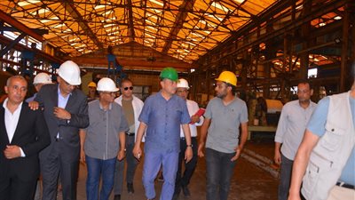 وزير قطاع الأعمال: تطوير شركة النحاس المصرية لدعم الصناعة المحلية والصادرات