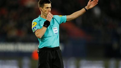 من هو بينوا باستيان حكم مباراة الأهلي والمصري في الدوري؟