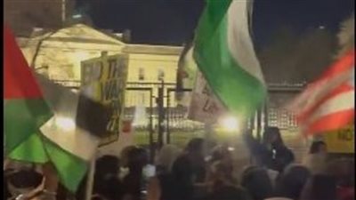 اقبضوا على قاتل الصغار.. مظاهرات أمام البيت الأبيض تنديدًا بلقاء بايدن ونتنياهو وسياسات إسرائيل