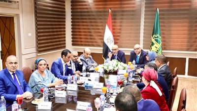 وزير التعليم: نستهدف معالجة مشكلة الكثافة الطلابية والعجز في أعداد المعلمين