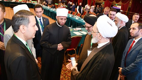 العلماء ووفود المؤتمر