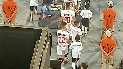 إعلان كوكاكولا يظهر على قميص الزمالك خلال مواجهة بيراميدز| صور