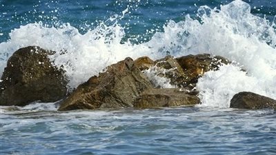 طقس السبت.. استمرار الانخفاض التدريجي في درجات الحرارة واضطراب الملاحة البحرية | بث مباشر