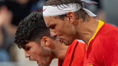 الثنائي الإسباني نادال وألكاراز يتأهلان لثمن نهائي زوجي التنس بأولمبياد باريس