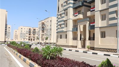 وزير الإسكان يكلف بسرعة إنجاز المشروعات الجاري تنفيذها بمدينة السادات