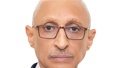 بعد كثرة الحوادث.. محافظ شمال سيناء يوجه برفع كفاءة طريق العريش - بئر العبد 